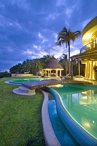 villas for sale pool view